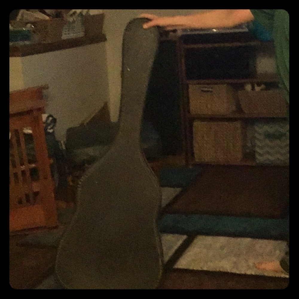 Black Guitar